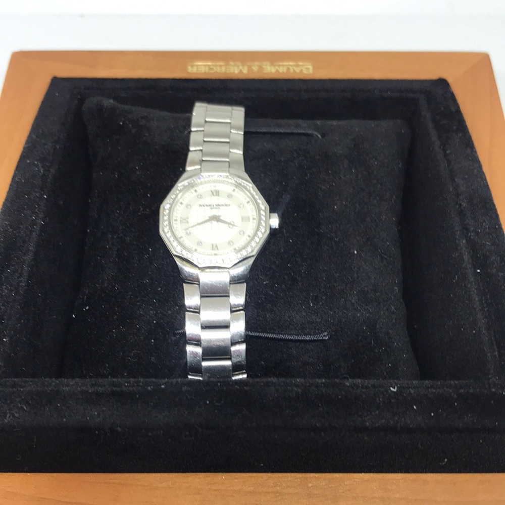 - Bauer & Mercier Riviera collection